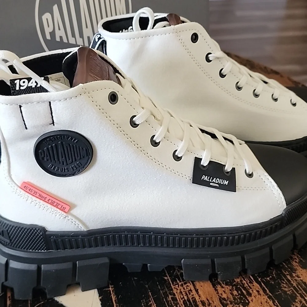 Palladium Revolt HI TX Womens White Chunky Platform Boots New!